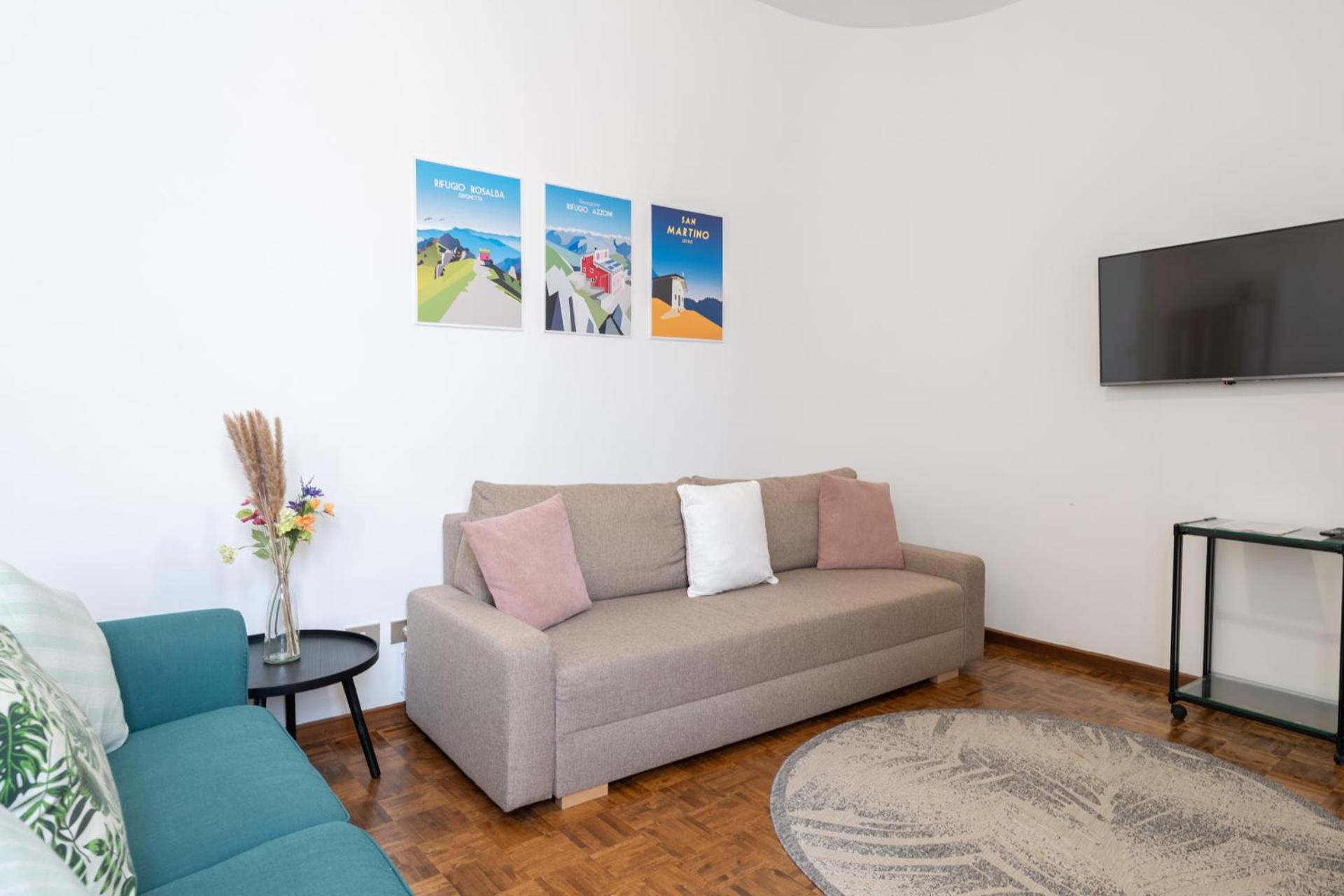 Large Family Apartment In A Fresh Area Of Lecco Exterior foto